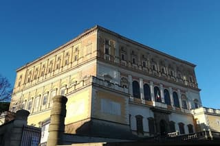 Farnese Palace, Vico lake , Sutri park , package price