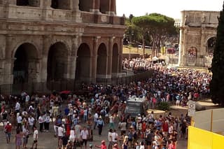 Private Walking Tour Vatican Museums or Colosseum