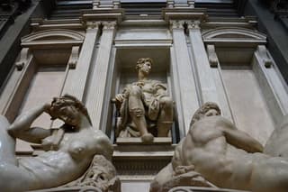 Guided Medici Tour Florence: Discover Mysteries & History