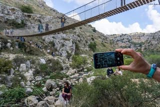 Matera: journey of the Sassi, the Murgia and the Tibetan Bridge