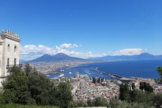 Private Guided Tour from San Martino alla Pignasecca to Naples