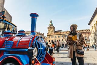 San Luca Experience Tour skip the line and Food Tasting