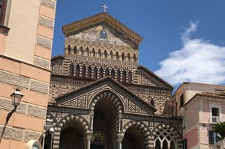 Tour Privato Intera Giornata delle Costiera Amalfitana da Napoli