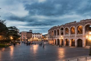 Verona and Lake Garda Full Day Private Tour from Verona