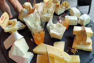 Bike Tour at Lake Como with Cheese Experience
