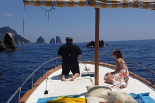 Capri Private Boat Tour (2 hours) with Blue Grotto