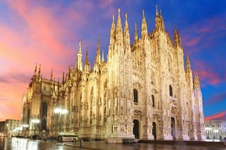 Skip-the-Line: Duomo Rooftop & La Scala Private Tour