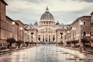 St. Peter's Basilica And Papal Tombs guided tour