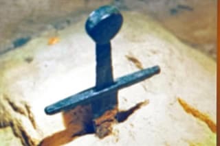 Tuscan Legends Tour: The Sword in the Rock & the Black Rooster
