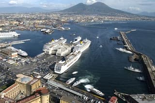 Private transfers from Naples to Pompeii Vesuvius Herculaneum