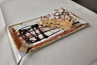 Food and Art Private Tour in Como