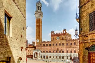 Pisa, Siena, San Gimignano and Chianti: Tuscany Day Trip by minivan