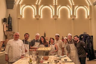 Florence: Pasta Cooking Class with Unlimited Wine