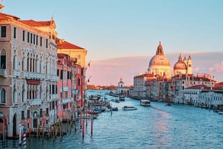 Grand Luxury Venice Tour by Boat and Gondola - Skip the Crowds!