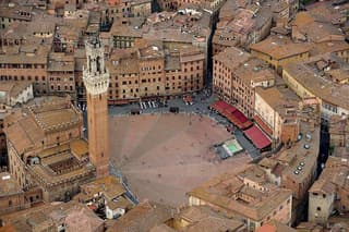 Private Day Trip: Rome to Siena & San Gimignano with Wine Tasting
