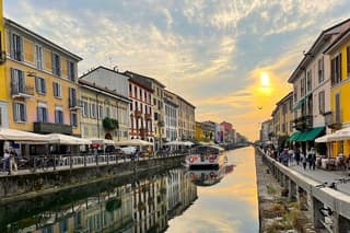 Cruise on the Milanese Navigli with Brunch on the Pier