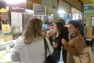 Lecce Market Tour & Authentic Italian Aperitivo at a Local's Home
