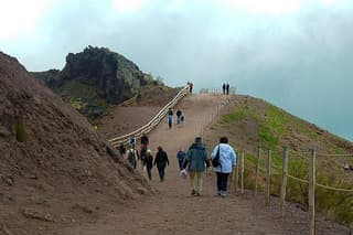 From Naples: Half-Day Tour of the Ruins of Pompeii and Vesuvius