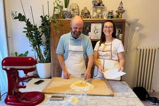 PRIVATE Bologna Market Tour & Pasta Class in Margherita’s Home