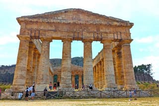 Erice & Segesta Temple Private tour from Trapani cruise port