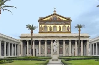 Tour Churches Saint Peter Saint John Saint Paul Saint Clemente privat