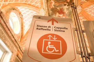 Wheelchair Accessible Vatican and Sistine Chapel Tour with Maria