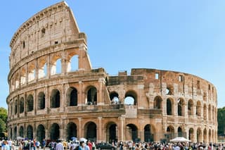 Exterior Tour of the Colosseum Roman Forum and Trajans Market