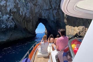 Exploring Capri Secret Gems by Private Boat with Local Skipper