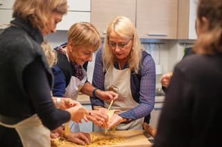 Pasta and Prosecco Class Make Tagliatelle in Valdobbiadene