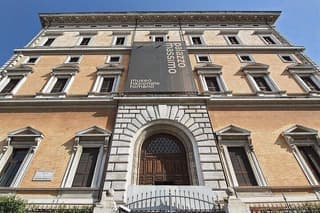 National Roman Museum and Diocletian Thermal Baths Walking Tour