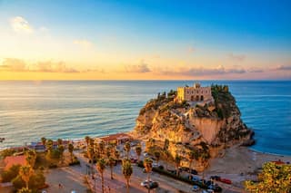 Private direct transfer from Naples to Tropea