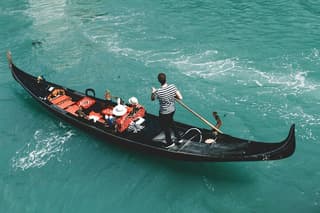 Venice Gondola Ride and Walking Guided Tour