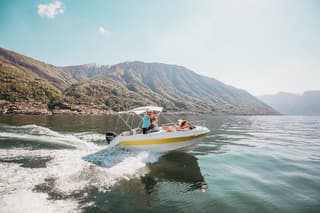 Lake Como: Self drive boat experience