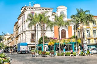 Sorrento Food & Walking Tour:Citrus Groves,Street Food & Spritz