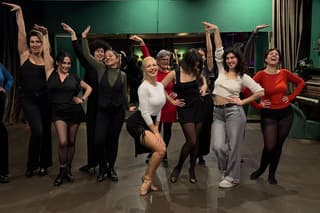 Burlesque lessons with the best Italian stars
