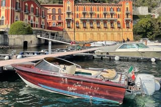 Lake Como Private Classic Boat Experience from Como