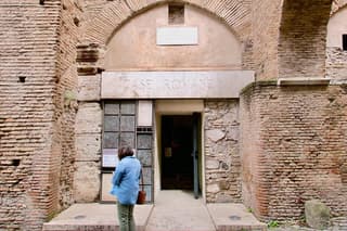 Hidden Roman Houses with Frescoes & Basilica Option in Rome