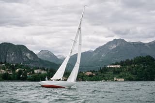 Private Sailing Boat Tour Classic Lake Como with Aperitif
