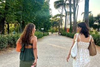 Outdoor Art Picnic Experience in Rome