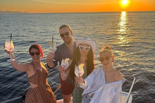 Sunset catamaran tour: Aperitif on the boat in Palermo
