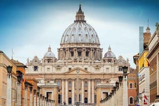 Guided Tour of St. Peter's Basilica + Tombs of the Popes and Caves