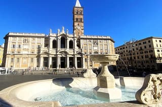 St Mary’s Basilica: Pope Francis Tomb, Dome and Crypt Ticket