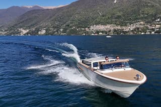 Boat Tour Lake Como Venetian Taxi from 1 to 7h