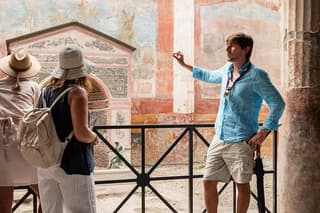 Best of Pompeii & Herculaneum: Private Tour with an Archaeologist