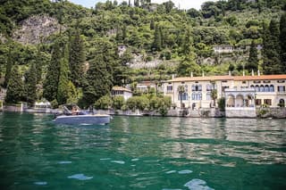 Private Lake Como Boat Tour: Explore Historic Villas