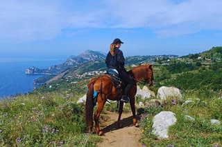 Shared Guided 3 Hour Horseback Ride on the Sorrento Peninsula