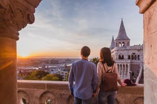 Private Transfer from Venice to Budapest with 2h Sightseeing
