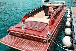 Lake Como: Boat Tour on a Classic Luxury Wooden Boat