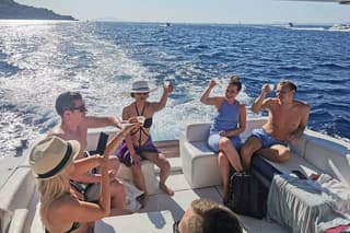 Capri Small-Group Boat Tour from Sorrento with Island Free Time