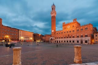 Siena Private Walking Tour with a Local